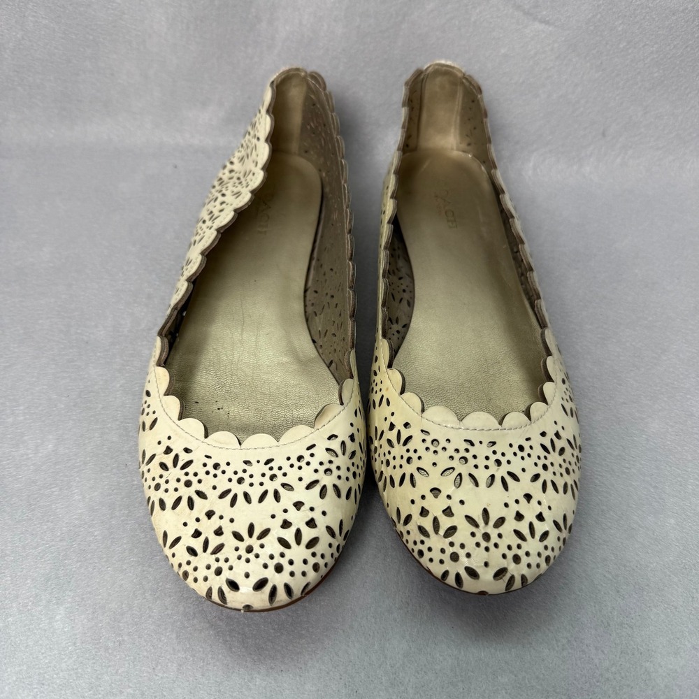 Coach Womens Off White Laser Cut Floral Scalloped Leather Ballet Flats Size 7